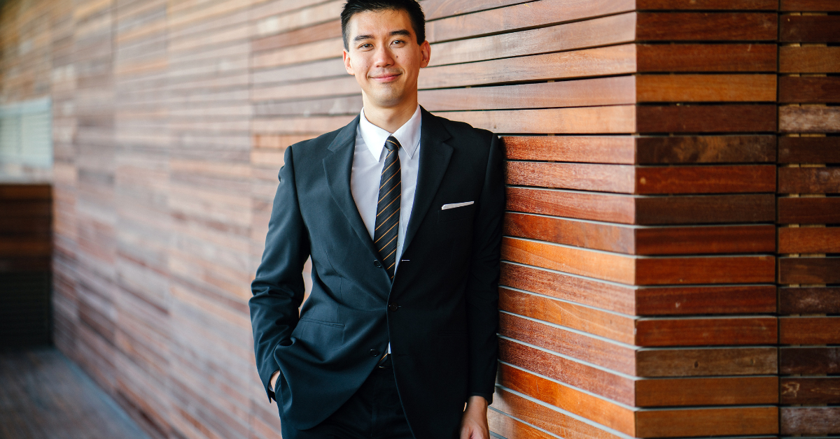 is It Weird if I Keep My Resume on Linkedin and Have a Job?